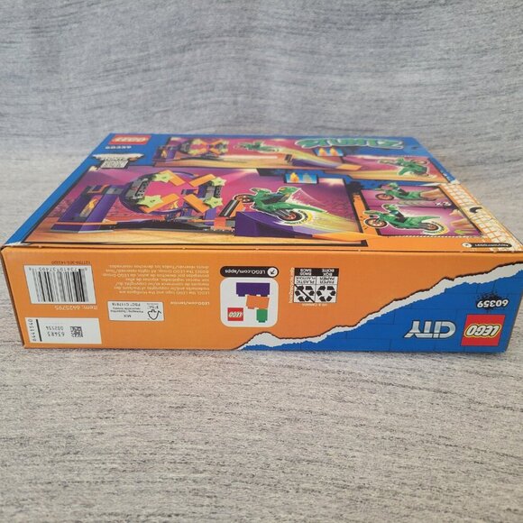 LEGO - City Dunk Stunt Ramp Challenge 60359 - Picture 6 of 6